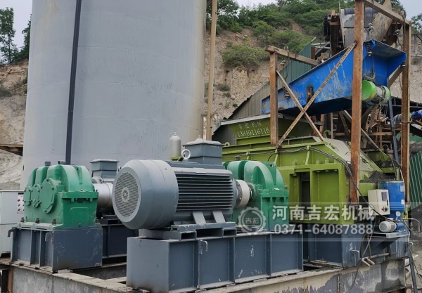 砂粒級配不達(dá)標(biāo)？液壓對輥制砂機(jī)精準(zhǔn)控粒,成品質(zhì)量提升30%！