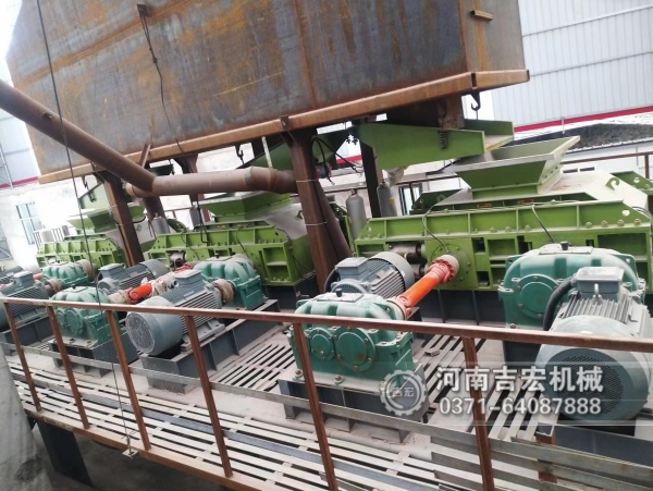 高硬度礦石用什么破碎機比較好,推薦對輥破碎機！